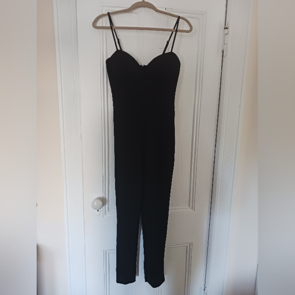 Black medium romper (ONLY WORN ONCE)